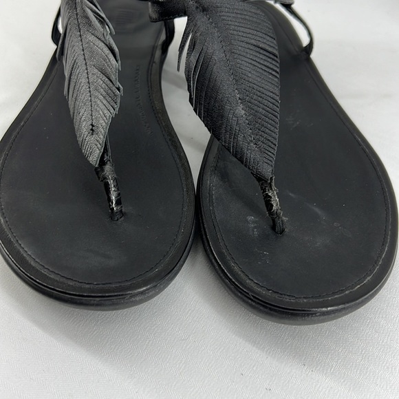 ๐2/$25 ๐ Fit Flop Tia Feather Back Strap Sandals in Black - Picture 3 of 7